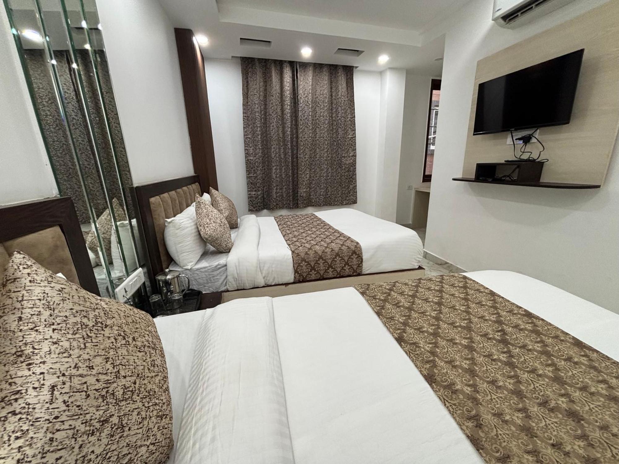 Cg Internationl By Sweet Guest House Yeni Delhi Dış mekan fotoğraf