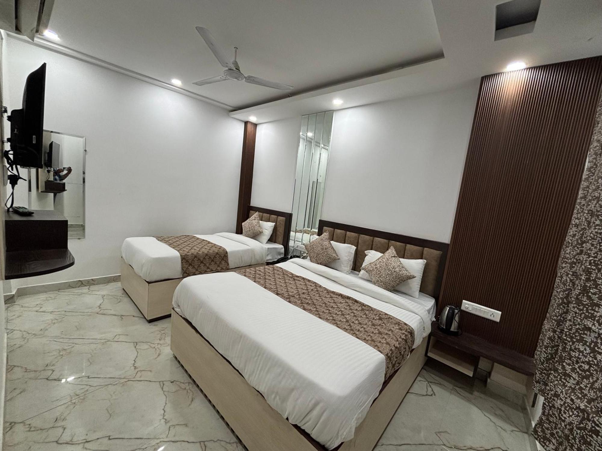 Cg Internationl By Sweet Guest House Yeni Delhi Dış mekan fotoğraf