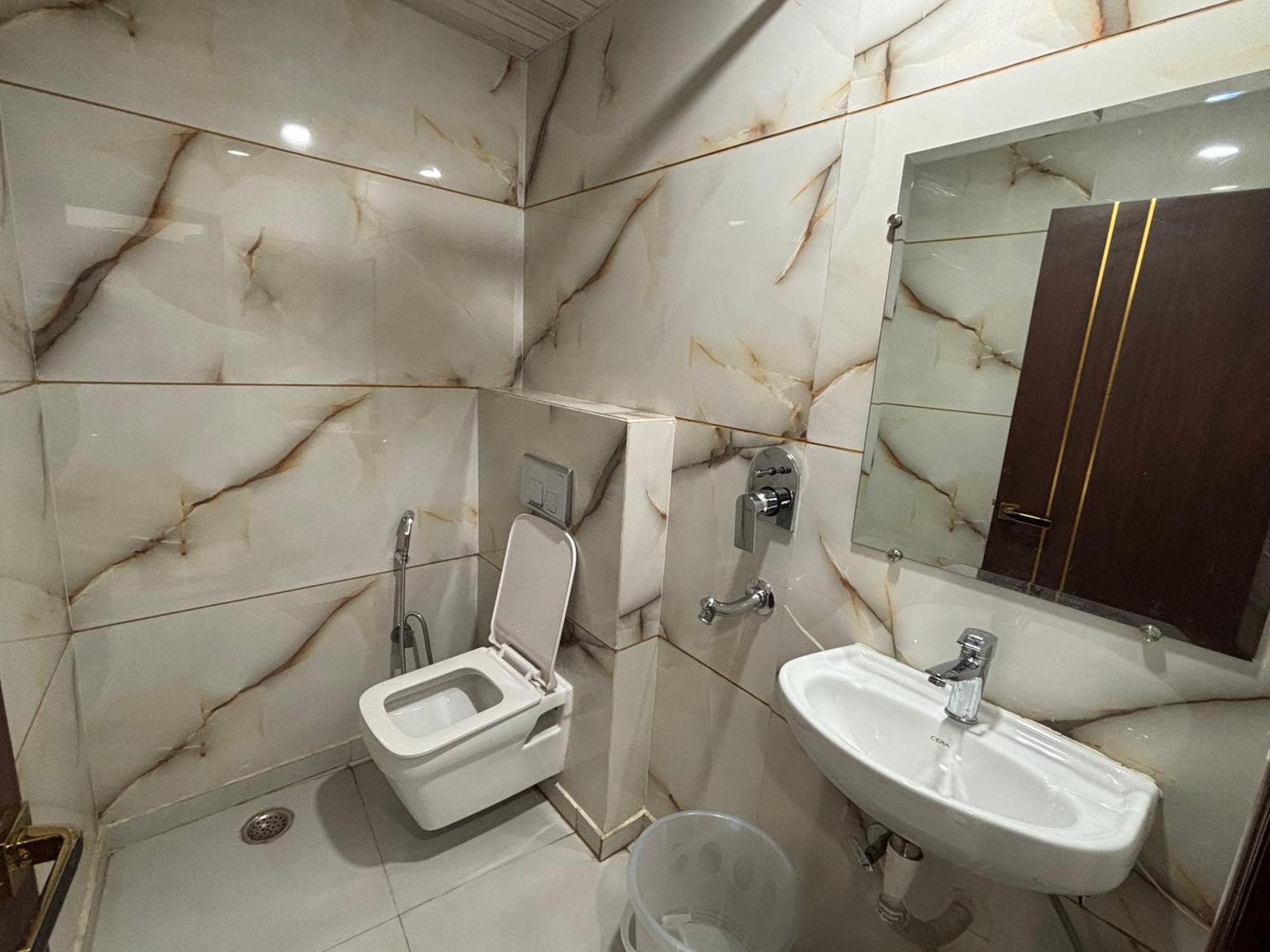 Cg Internationl By Sweet Guest House Yeni Delhi Dış mekan fotoğraf